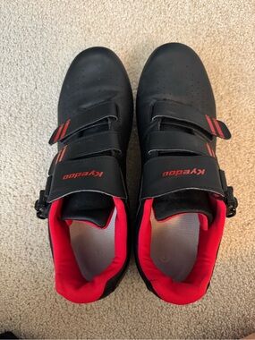 Kyodo Black Cycling Shoes with Red Lining
